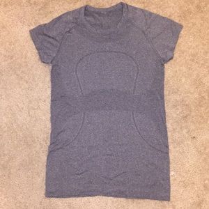 Lululemon swiftly top